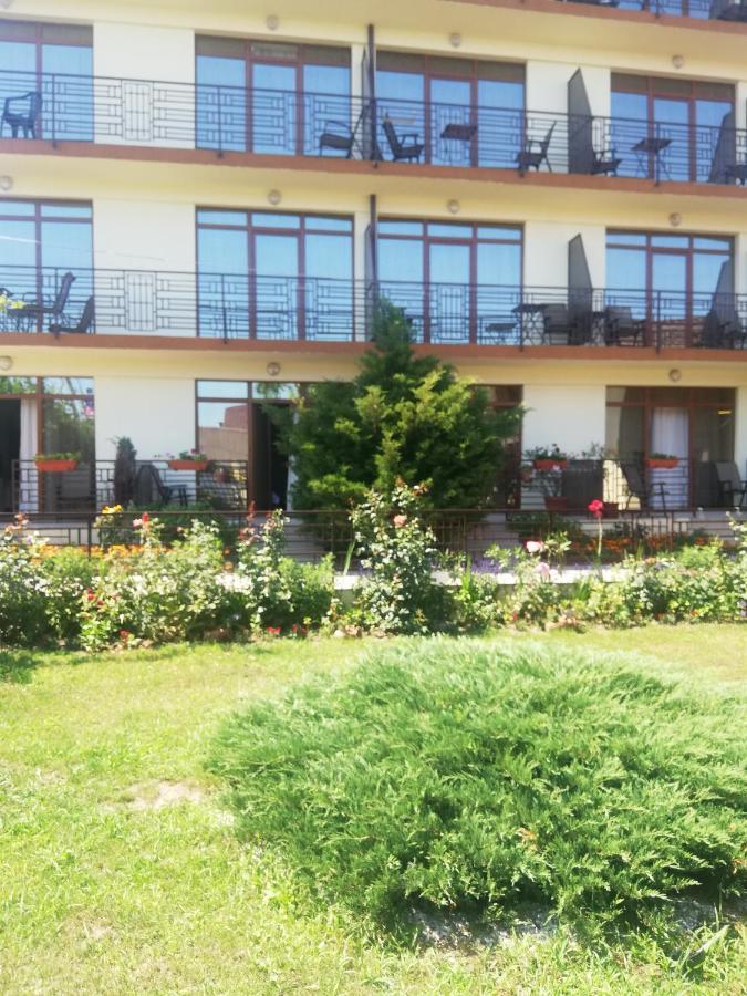 Villa Pescarus Костинешти Экстерьер фото